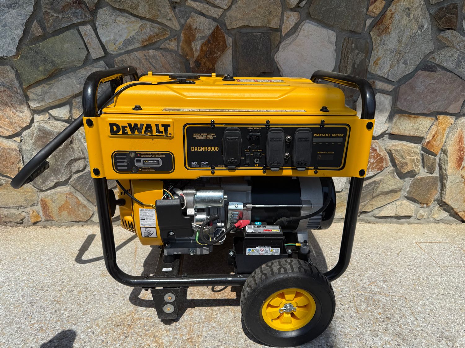 DeWALT 10000/8000-Watt Portable Generator DXGNR8000