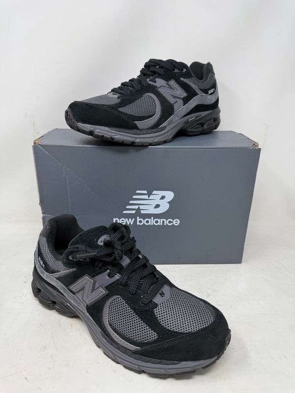 New Balance 2002R - Black Dark Grey Men's size 8 sneaker