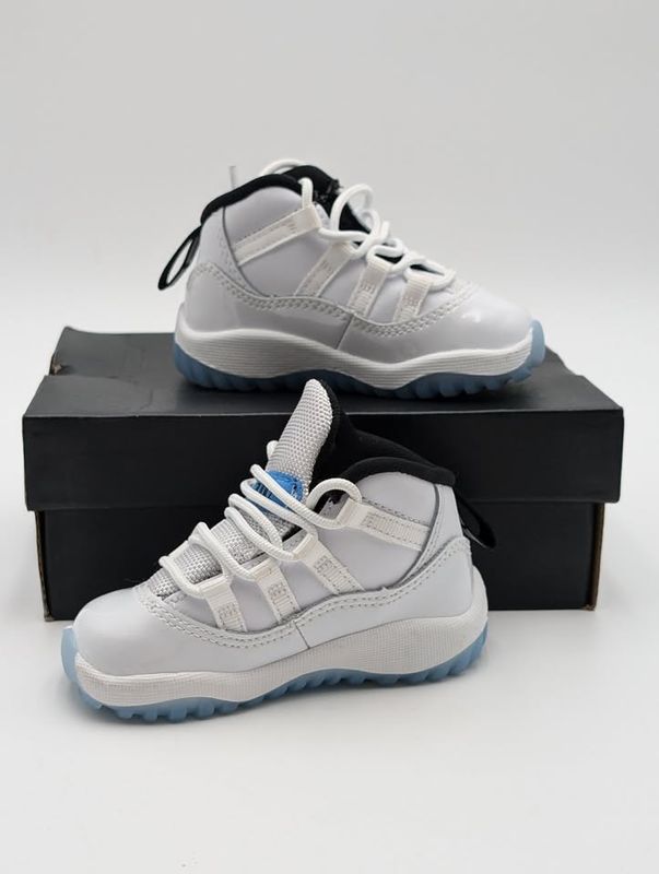 Jordan 11 Retro Legend Blue TD Size 5C Sneakers