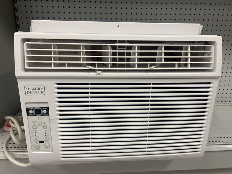 Black & Decker 14500 BTUs Window Mounted AC Unit BD145WT6