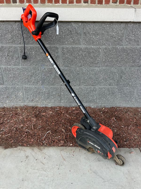Black & Decker Corded Electric Lawn Edger