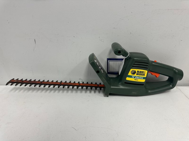 Black & Decker TR100 Hedge Trimmer