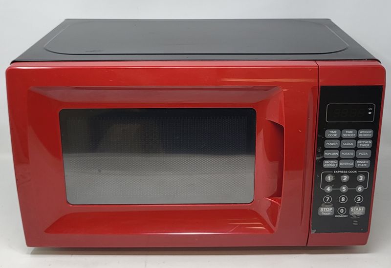 Mainstays 700W Microwave Oven
