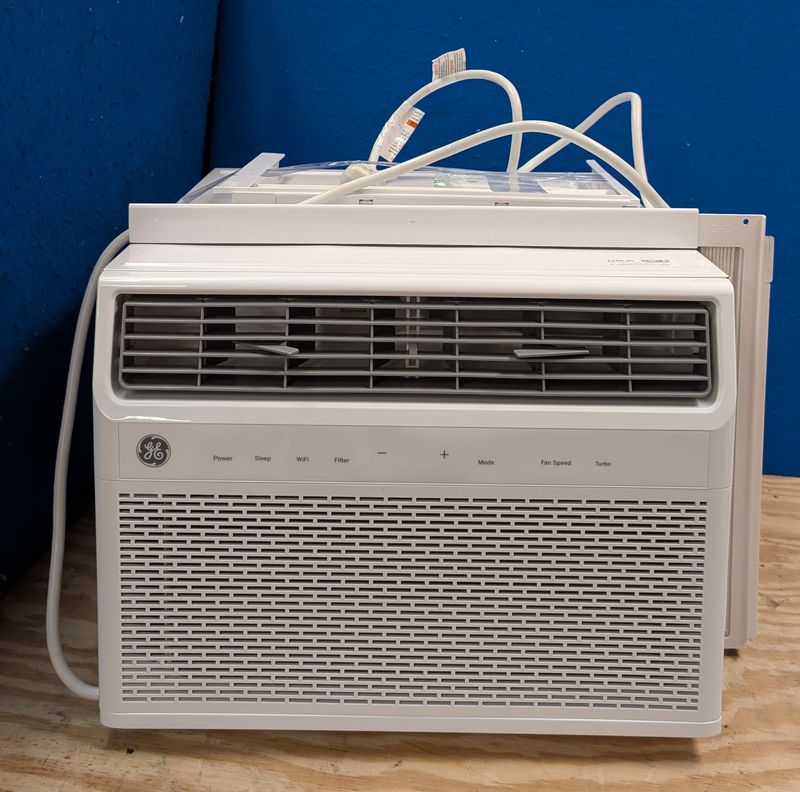 GE 14,300 BTU's Smart Window Mounted AC Unit AWFS14WWL1