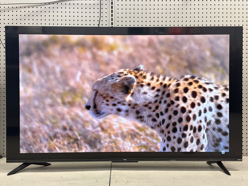 TCL 55" Flat Panel TV 55S451 *AS IS*
