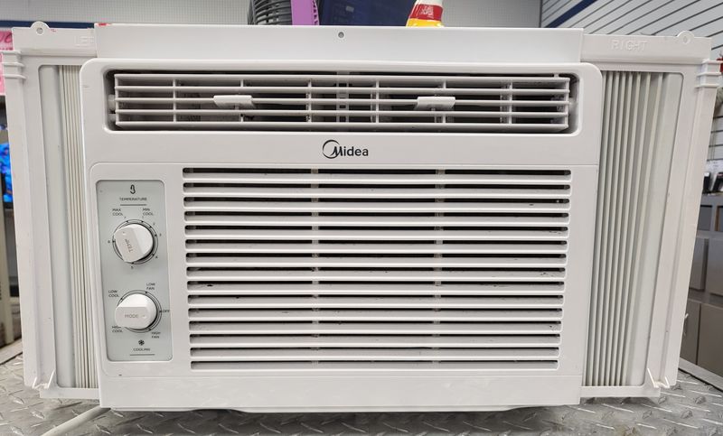 MIDEA 5,000BTUs Window Mounted AC Unit MAW05M1WWT