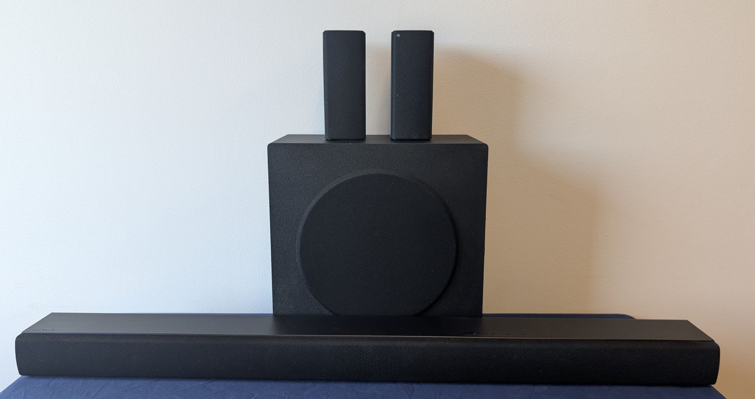 Hisense 5.1 Ch Soundbar R652 w/ Rear Surround Speakers & Wireless Subwoofer
