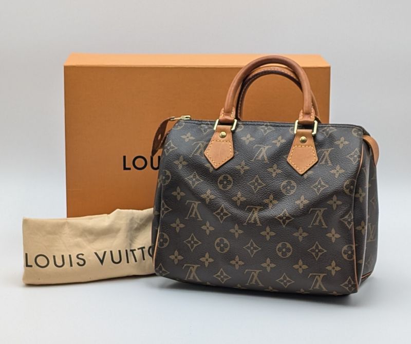 Louis Vuitton Speedy 25 Monogram w/ Box & Dustbag