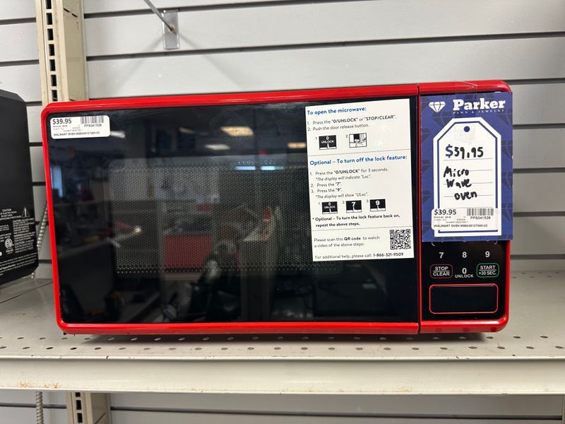 Mainstays 0.7CuFt Microwave Oven MS8436127995-02