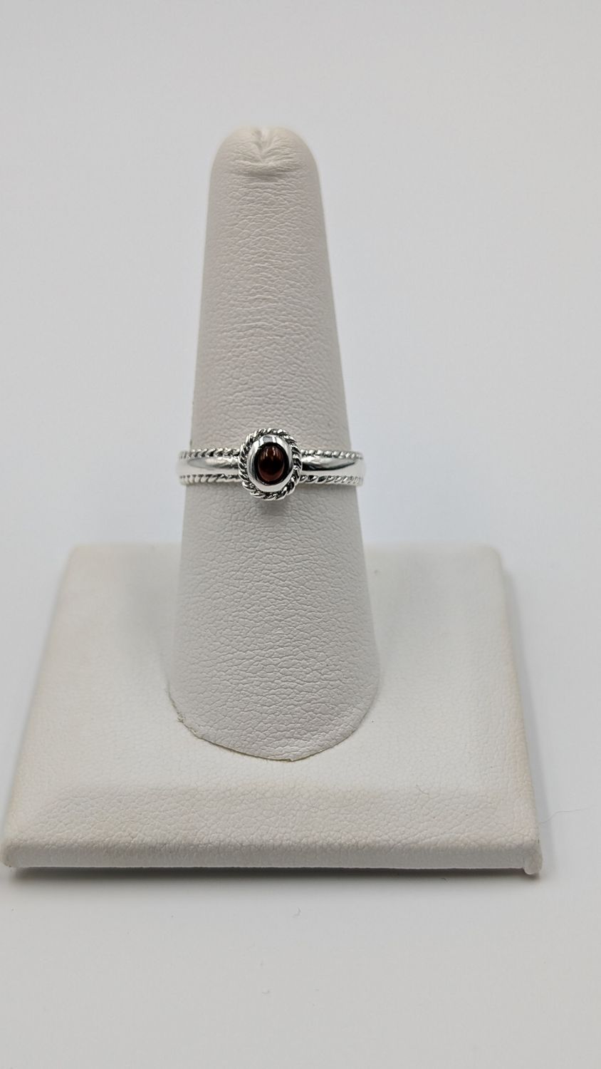 Sterling Silver Beaded Band Ring w/ Red Stone Size 7 3/4