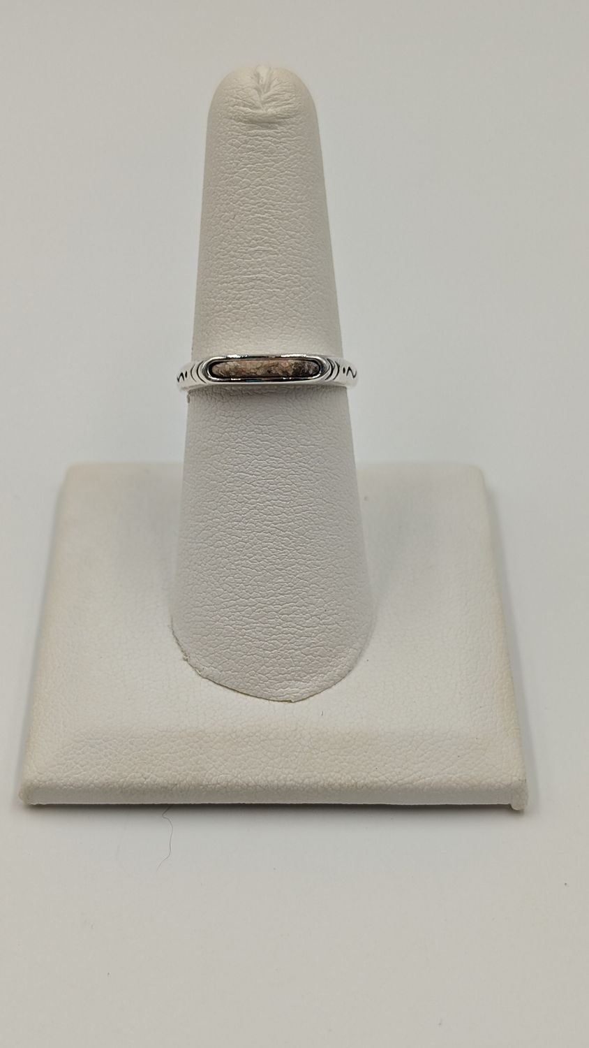 Sterling Silver Geometric Design Band Ring w/ Pink Stone Size 7 Sterling Silver Geometric Design Band Ring w/ Pink Stone Size 7