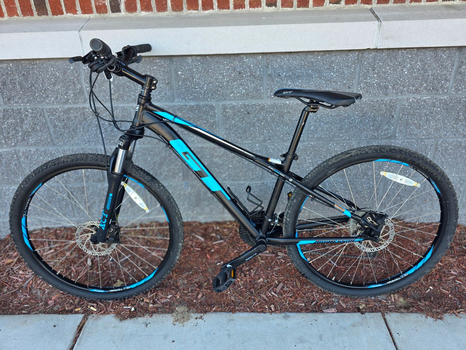 GT Aggressor Pro Bicycle GT Aggressor Pro Bicycle
