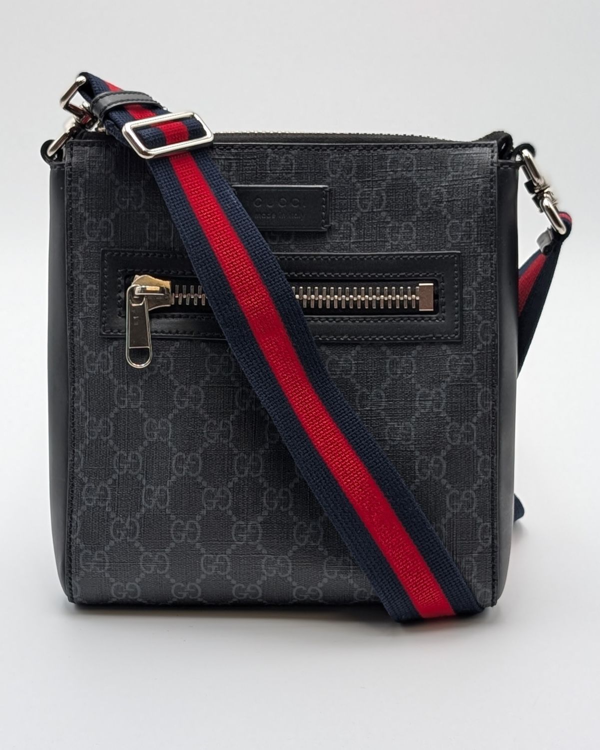 Gucci GG Supreme Messenger Bag