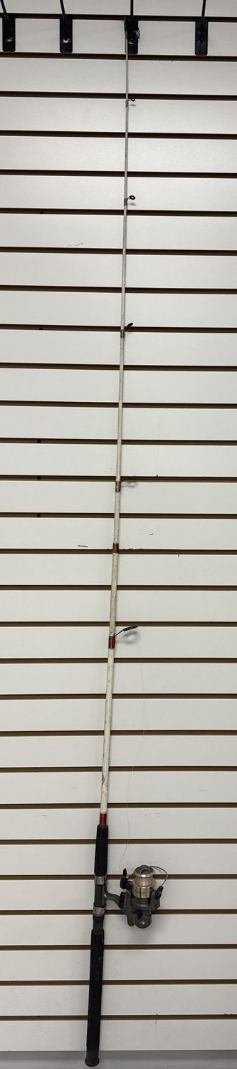 Shakespeare Tiger Spinning Fishing Pole w/Reel