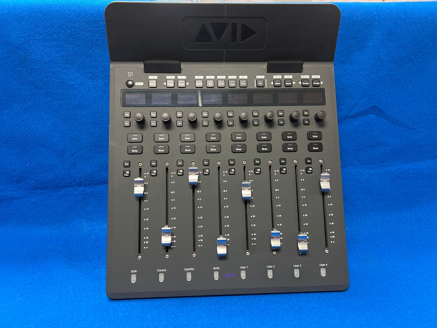 Avid S1 Eucon Desktop Control Surface