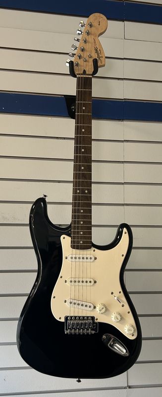 Squier Strat Fender Electric Guitar