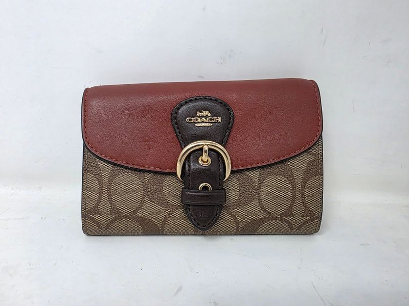 Coach Women's Kleo Medium Wallet in Signature Canvas