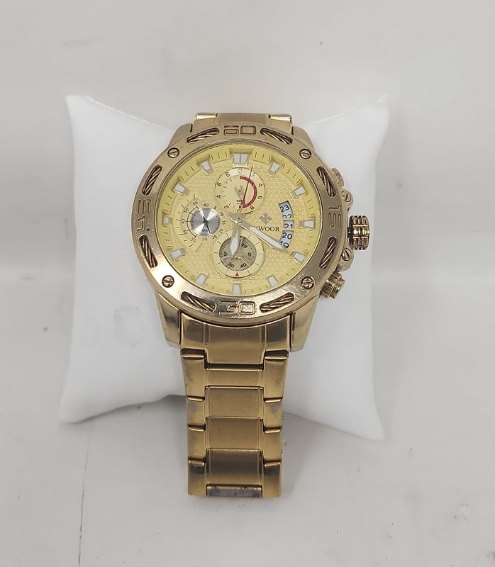 WWOOR Mens Luxury Quartz Watch