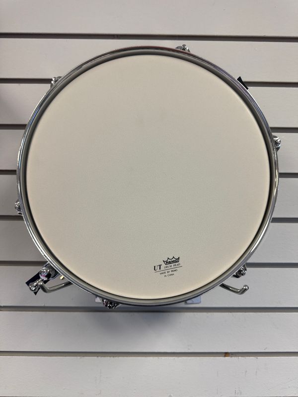 Remo Drum w/ UT Drum Head