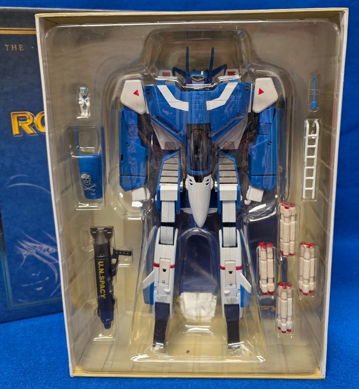 Robotech Masterpiece Collection Vol. 4  Figure VF-1J *AS-IS*