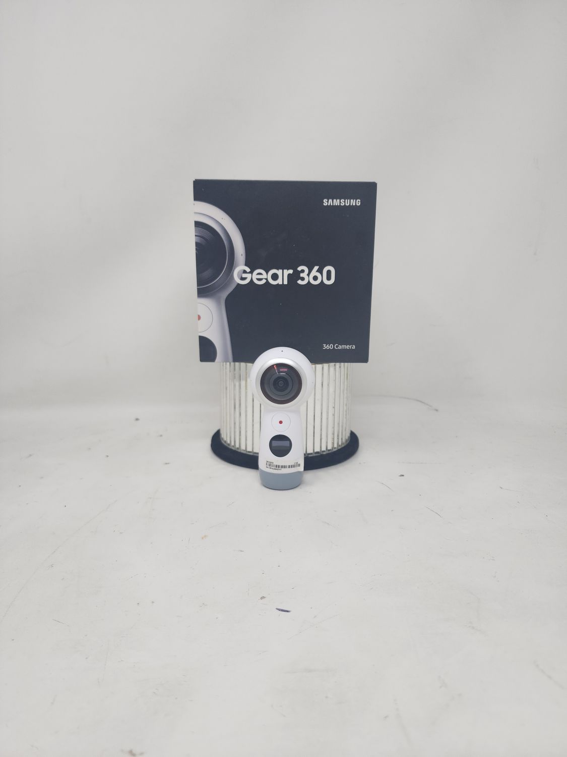 Samsung Gear 360 Spherical Cam 360 4K Camera SM-R210NZWAXAR Samsung Gear 360 Spherical Cam 360 4K Camera SM-R210NZWAXAR
