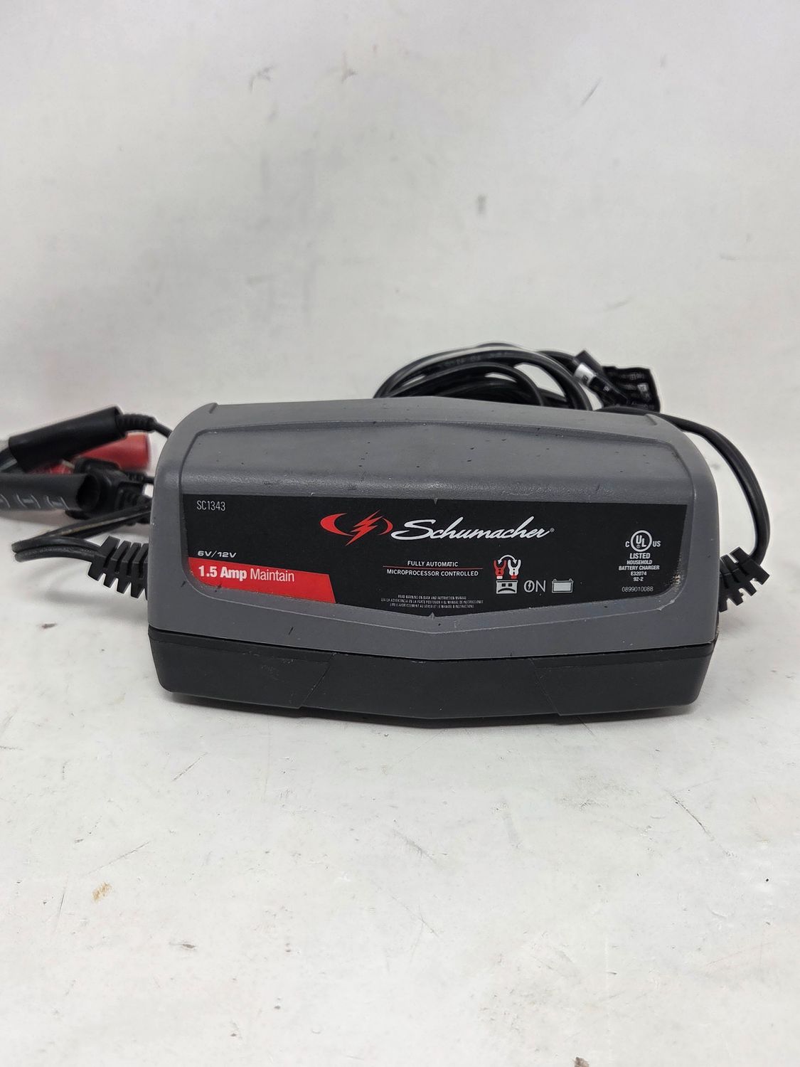 Schumacher 12V 1.5 Amp Battery Charger SC1343 Schumacher 12V 1.5 Amp Battery Charger SC1343