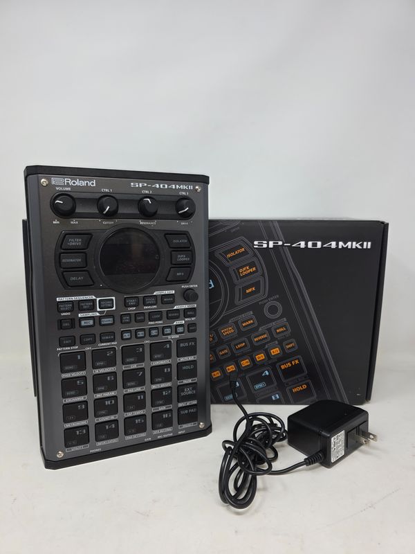 Roland DJ Creative Sampler and Effector SP-404MKII