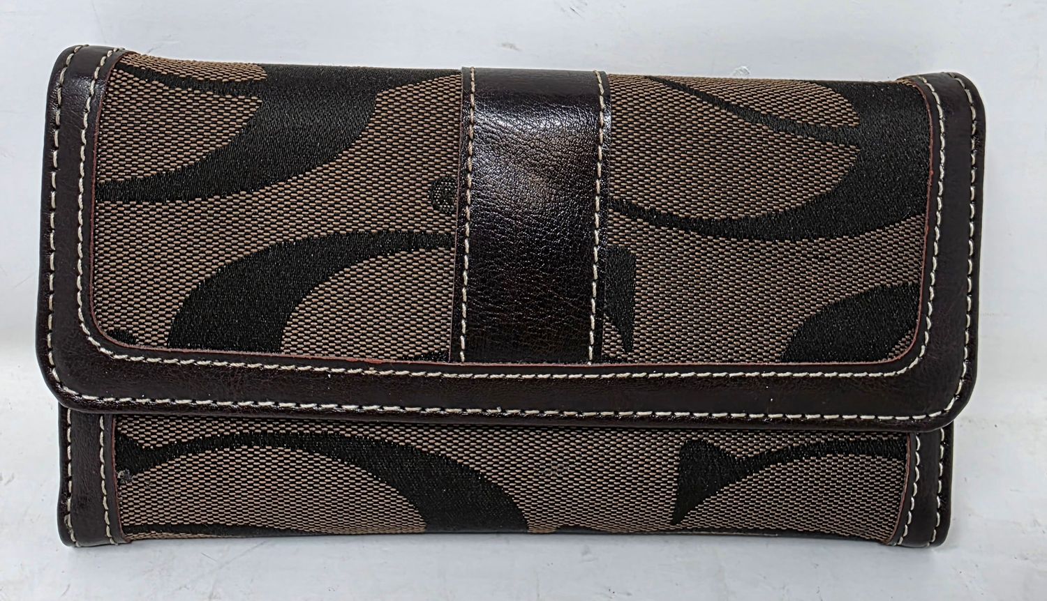 Generic Fashion Tri-Fold Wallet