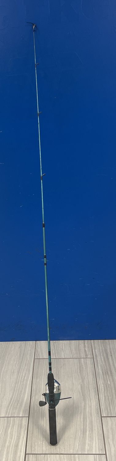 Zebco Atomz Fishing Pole w/Reel Zebco Atomz Fishing Pole w/Reel