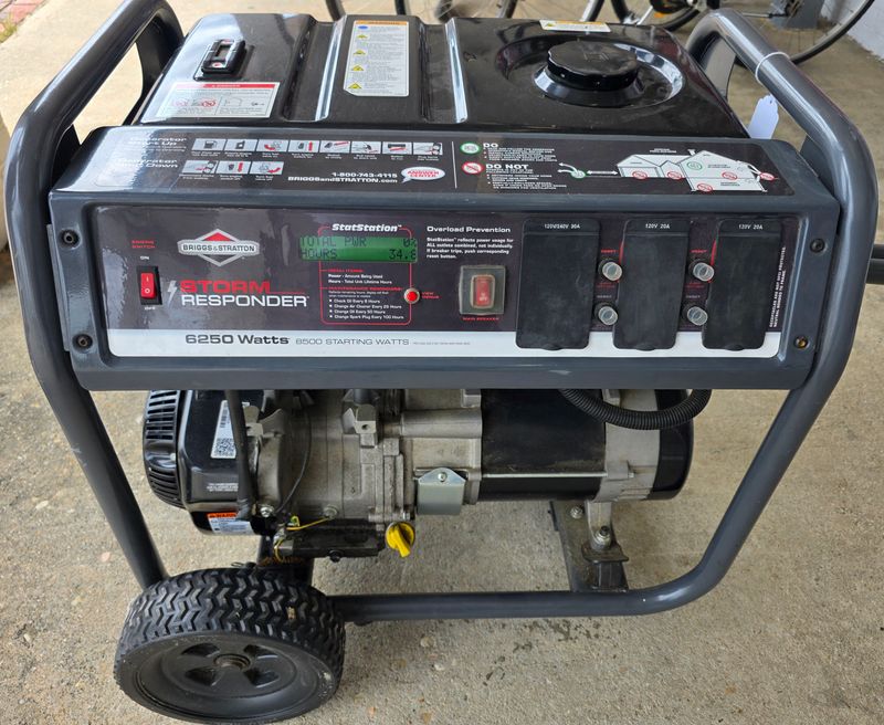 Briggs & Stratton Generator