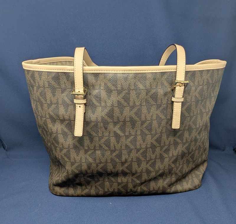 Michael Kors Signature Coated Canvas and Leather Medium Jet Set Tote