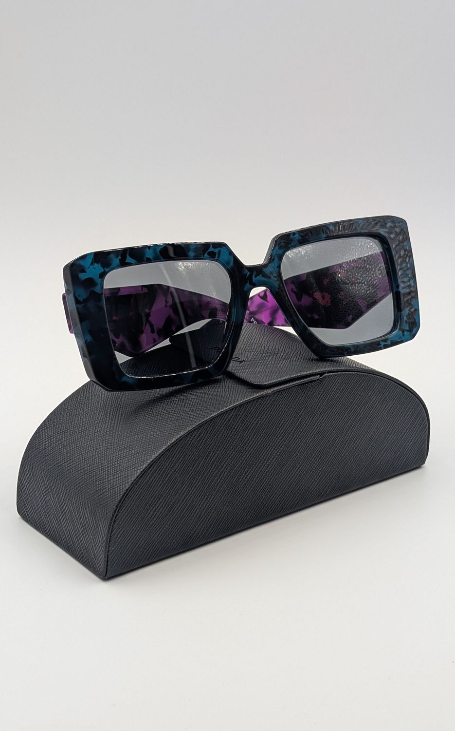Prada SPR23Y Square Sunglasses w/ Case Prada SPR23Y Square Sunglasses w/ Case