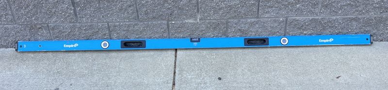 Empire True Blue 96" Level