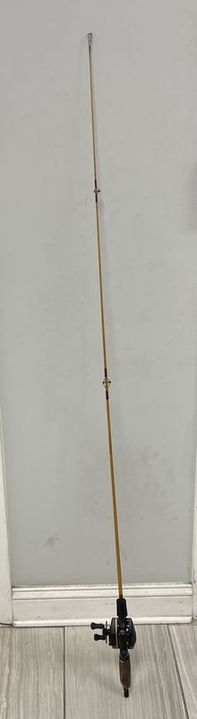 Shimano Fishing Pole w/Reel