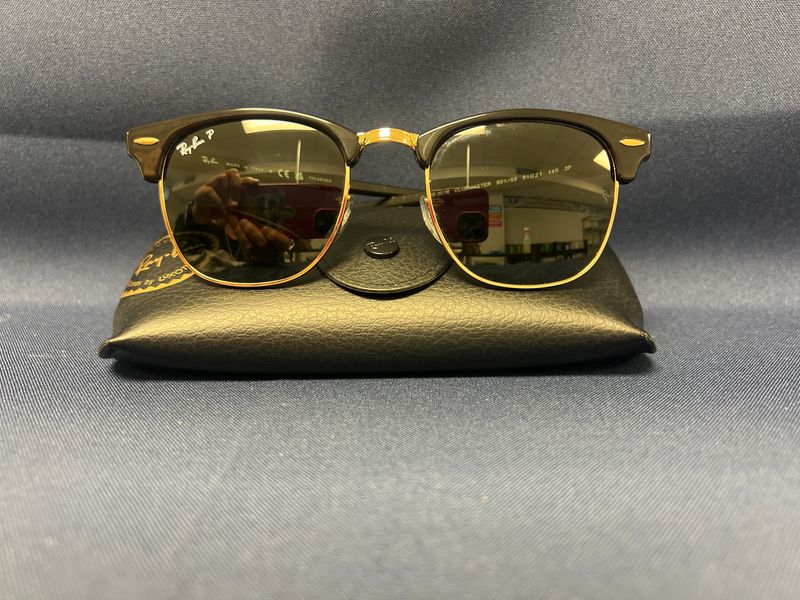 Ray-Ban Club Master Sunglasses w/Case RB3016