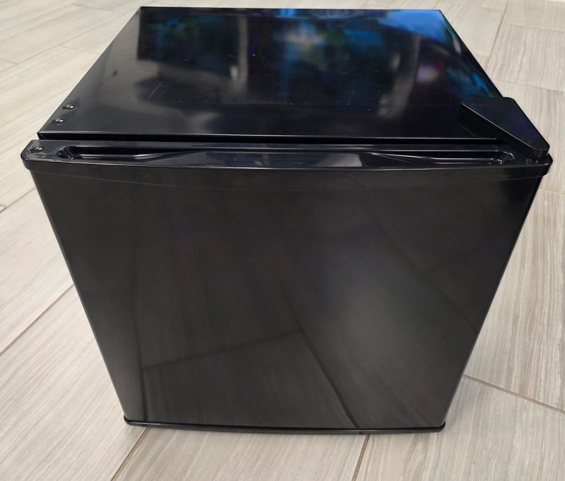 Mainstays Mini Refrigerator