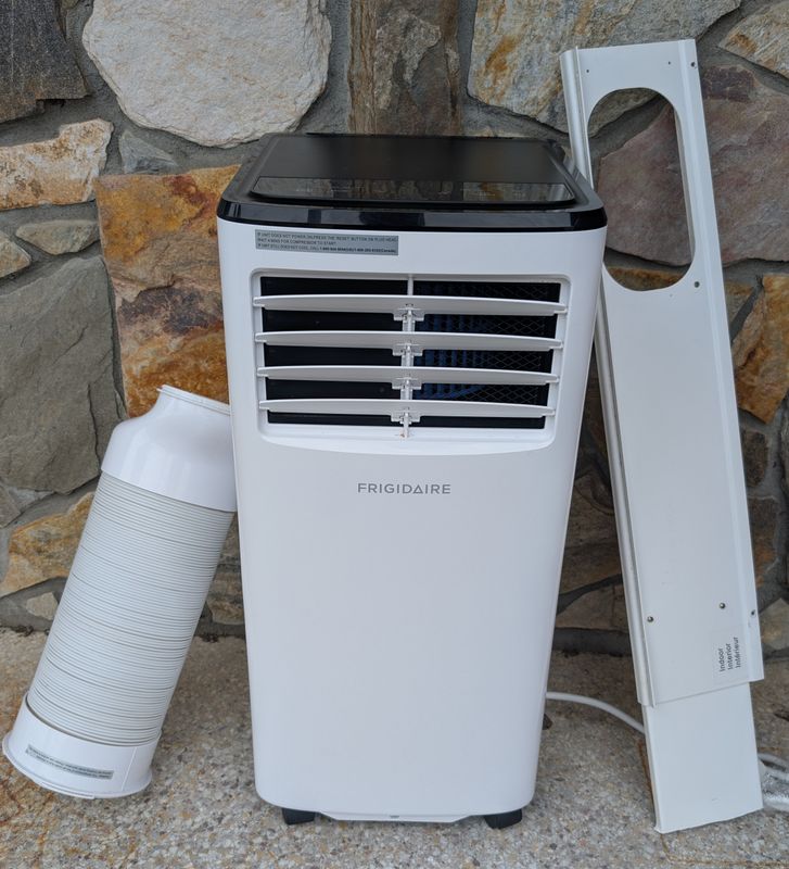 Frigidaire Portable Air Conditioner FHPC082AC1 Frigidaire Portable Air Conditioner FHPC082AC1