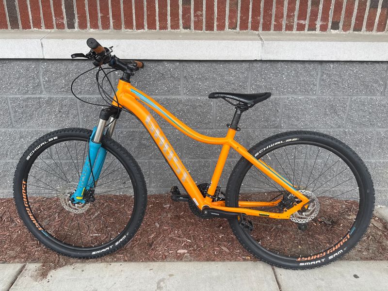 Ghost Lanao 3 2016 27.5" Women's Bike