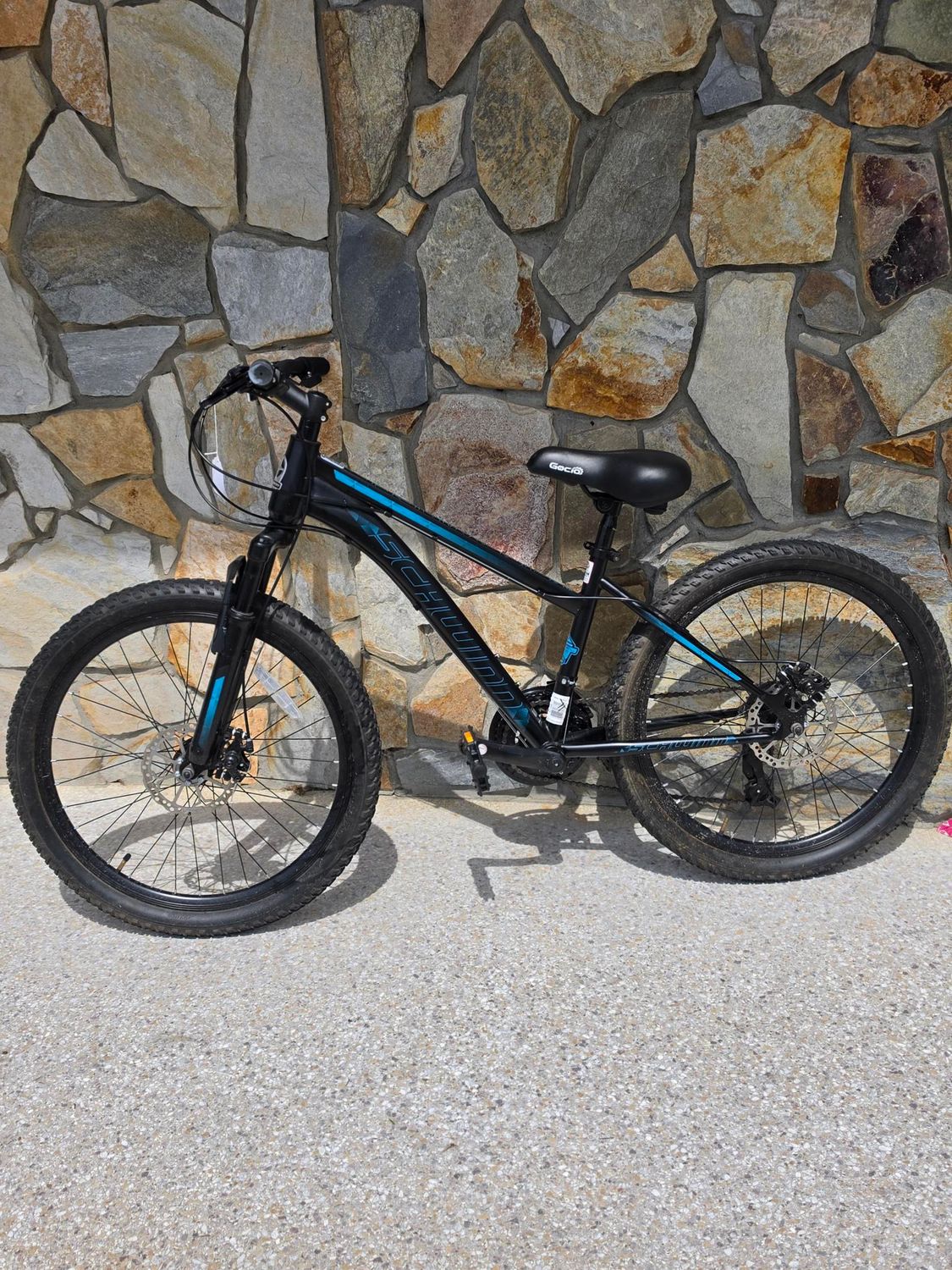 Schwinn Sidewinder Mountain Bicycle Schwinn Sidewinder Mountain Bicycle