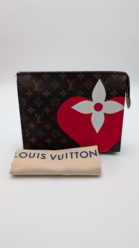 Louis Vuitton Game On Toiletry 26 Pouch Monogram
