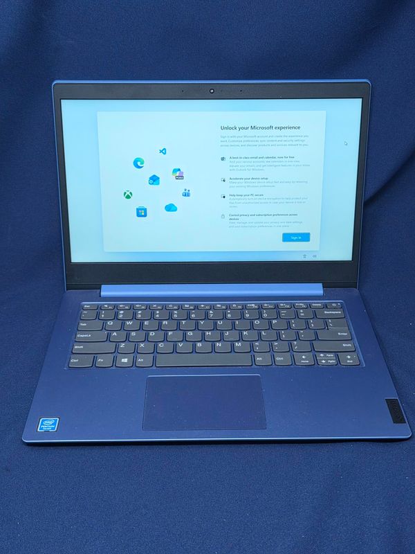 Lenovo IdeaPad Laptop 81VU