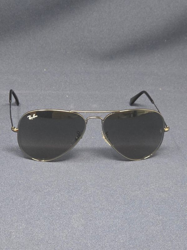 Ray-Ban Aviator Sunglasses RB-3025