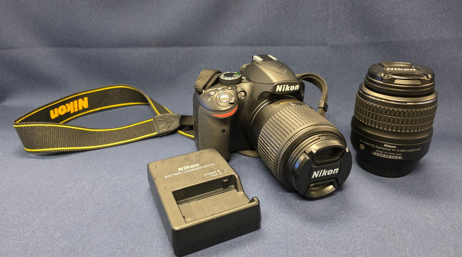 Nikon D3200 Camera w/2 Lens Nikon D3200 Camera w/2 Lens
