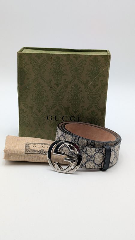 Gucci GG Supreme Belt Size 110 w/ Box