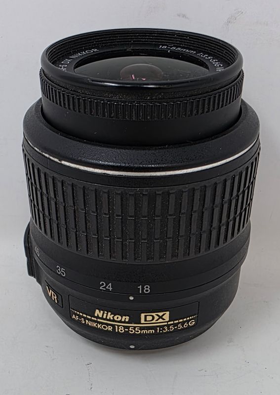 Nikon Lens 18-55mm Lens 1:3.5-5.6G VR DX
