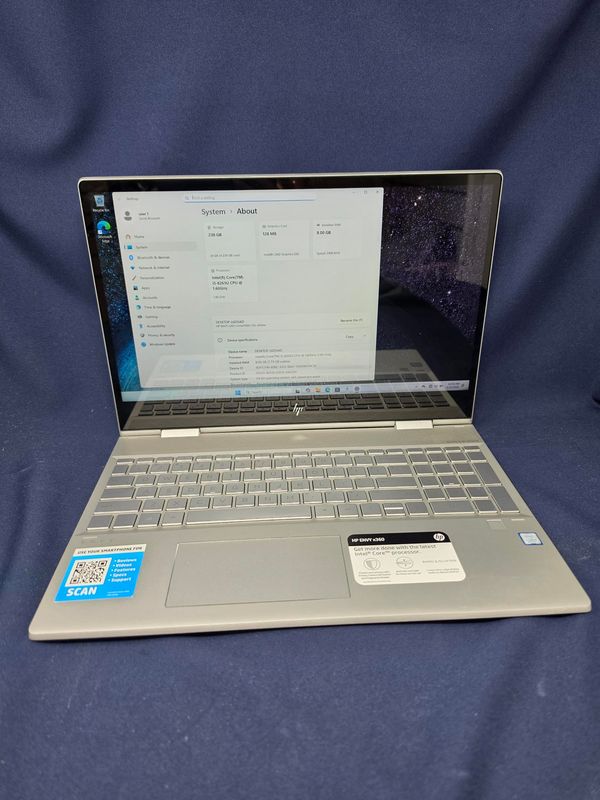 HP Laptop 15-DR1066NR