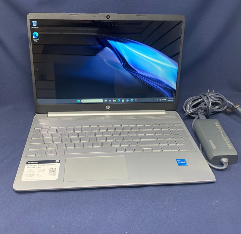 HP 15" Laptop 15-DY5113