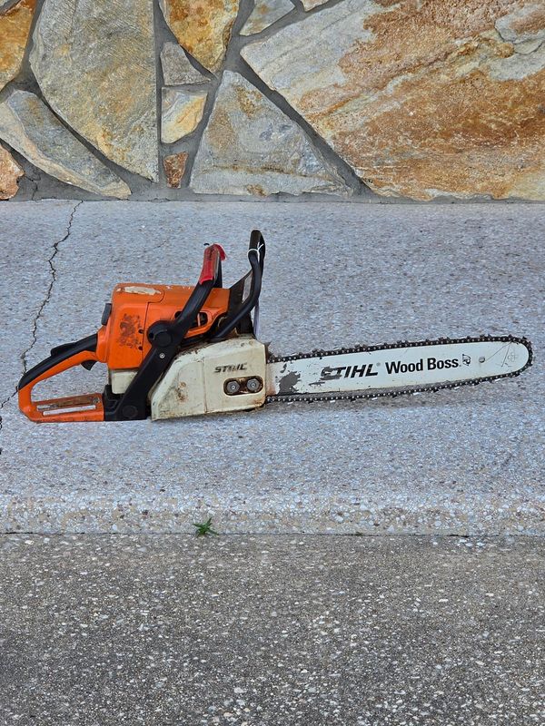 Stihl Chainsaw MS250C