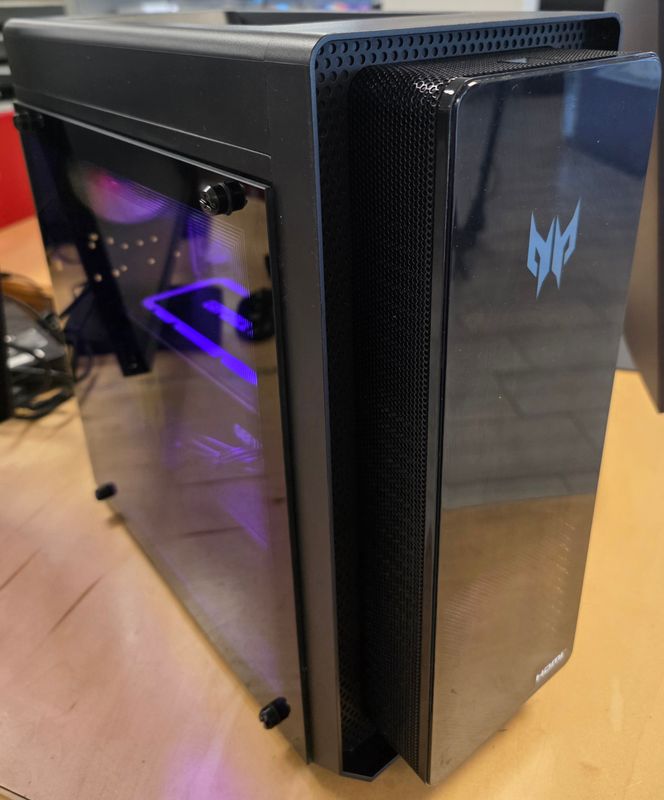 Acer Predator Desktop Computer D21E3