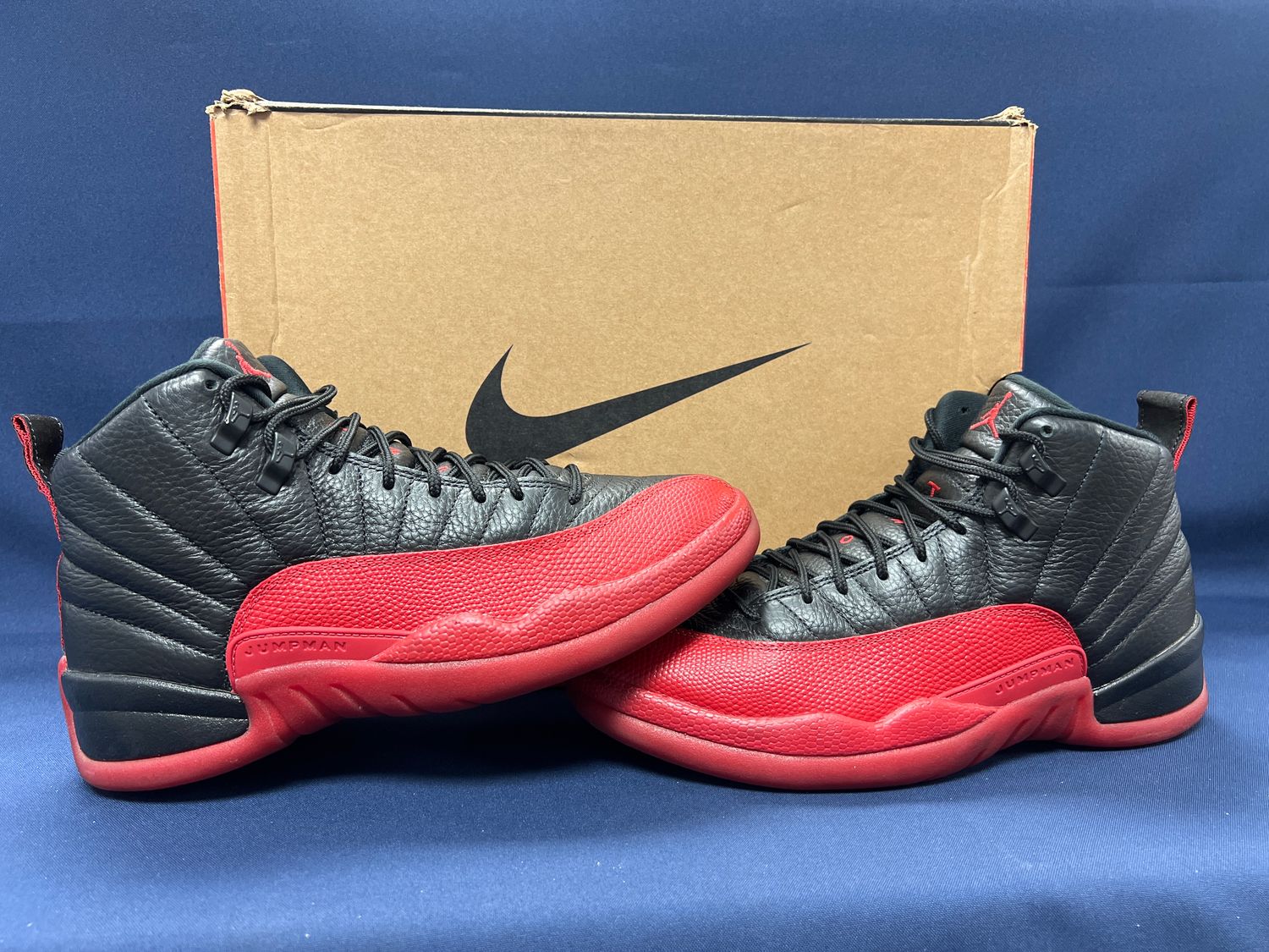 Air Jordan 12 Retro 'Black & Varsity Red' Size 8 Mens Sneakers Air Jordan 12 Retro 'Black & Varsity Red' Size 8 Mens Sneakers